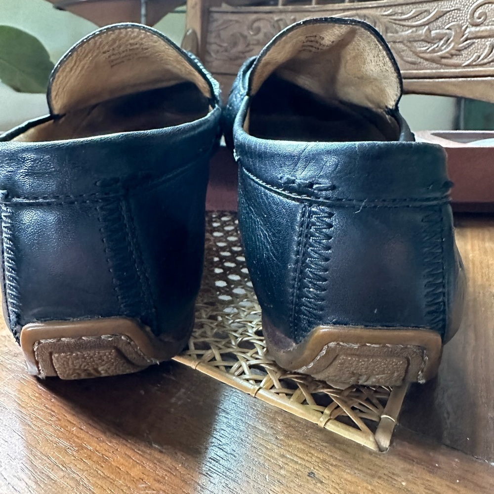 Frye black loafers - Picture 2 of 5